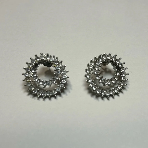 3/$20 Avon Silver Tone Rhinestone Crystal Diamond Double Circle Stud Earrings - Picture 3 of 3